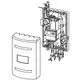 Frischwasserstation von Uponor mit zentraler Anschlusskonfiguration, bestehend aus verschiedenen Rohrleitungen und Ventilen zur Steuerung der Wasserzufuhr.